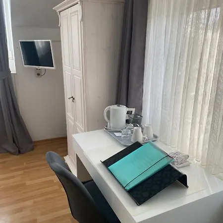 Konukevi Pagalies 3*